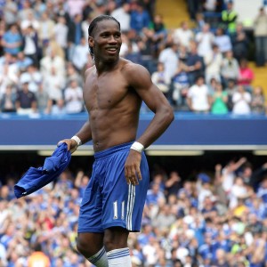 AYX体育-伯恩茅斯主场逆转胜利，保级前景一片光明，伯恩茅斯对阵