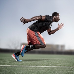 爱游戏官方入口-传奇足球巨星对决：全球体坛焦点，传奇的足球巨星