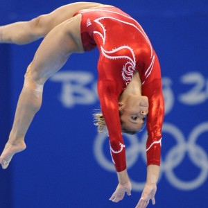 爱游戏全站注册-“高海拔冲刺：雪山赛段的极限考验”，雪山海拔排名